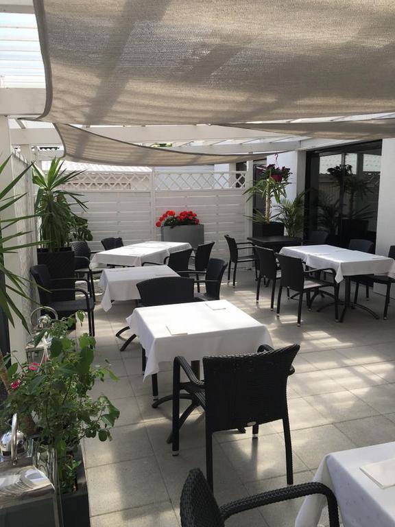 Hotel Restaurant Tivoli - Basel Airport Унінг Екстер'єр фото