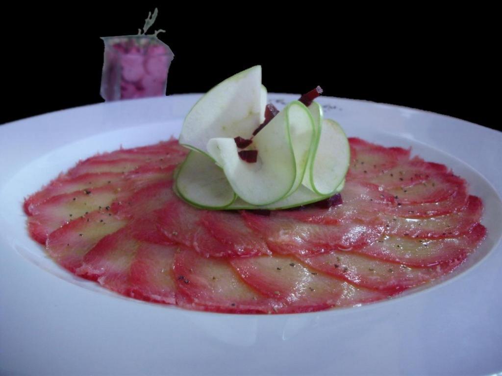 Hotel Restaurant Tivoli - Basel Airport Унінг Екстер'єр фото