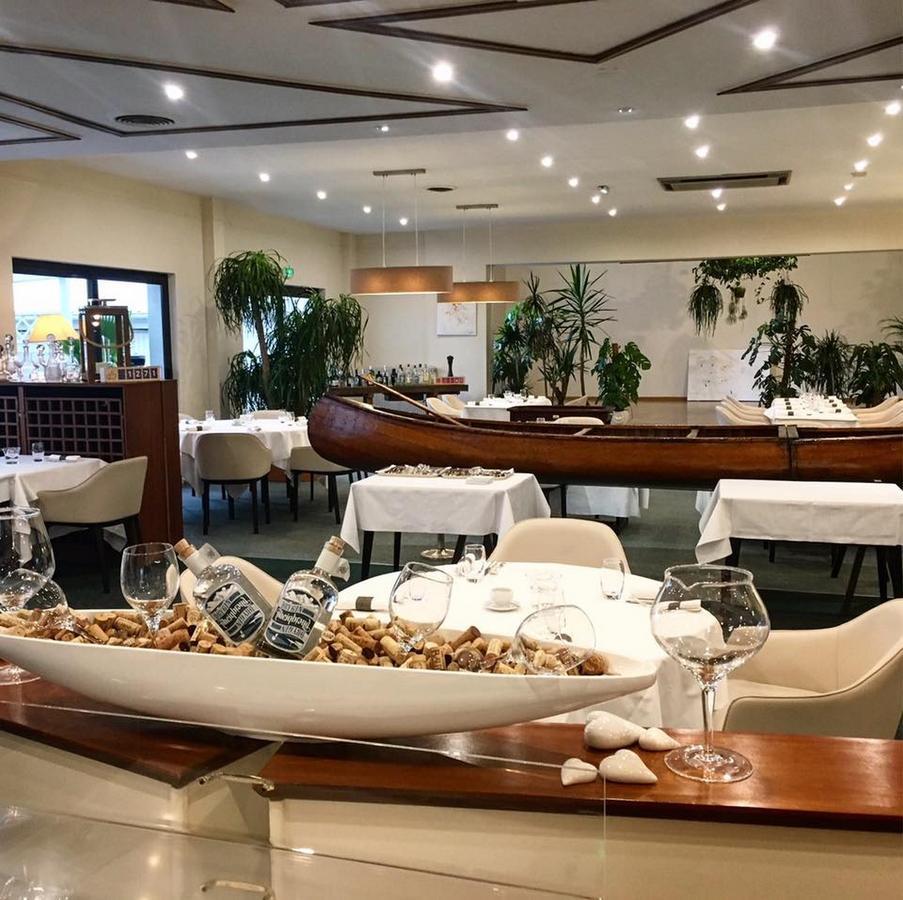Hotel Restaurant Tivoli - Basel Airport Унінг Екстер'єр фото